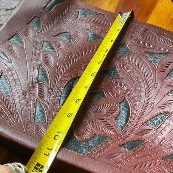 Cool looking Gabriels tote size bag - Picture 8 of 12